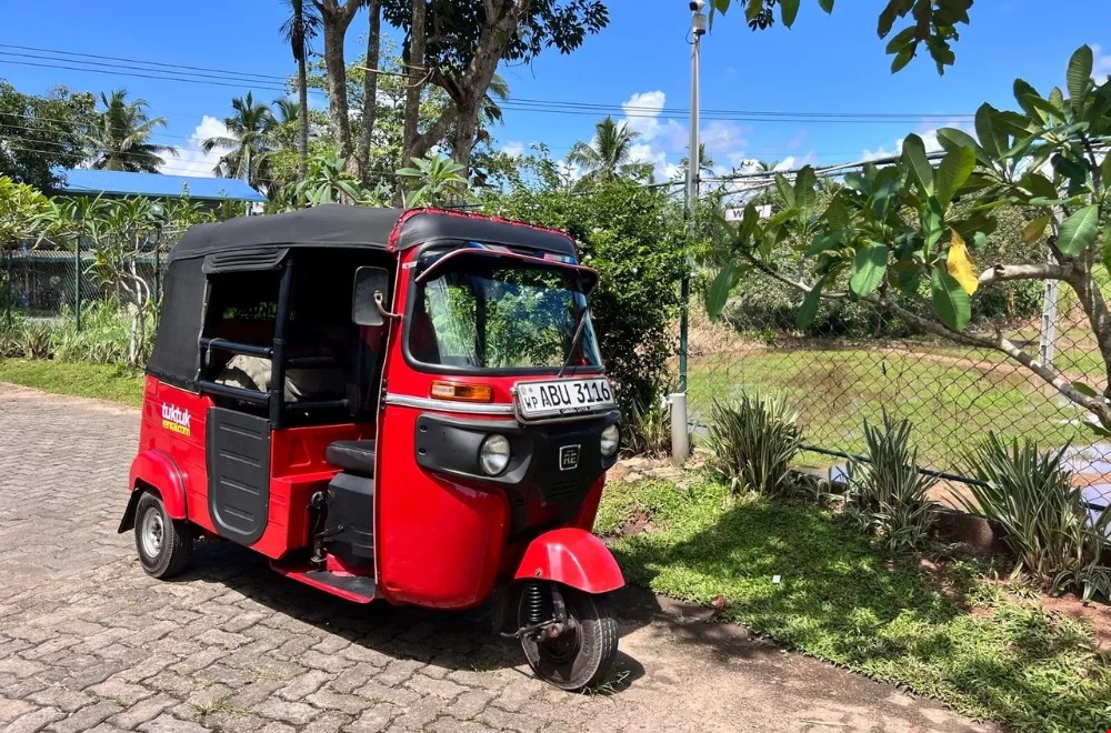 tuktukreissrilanka.nl